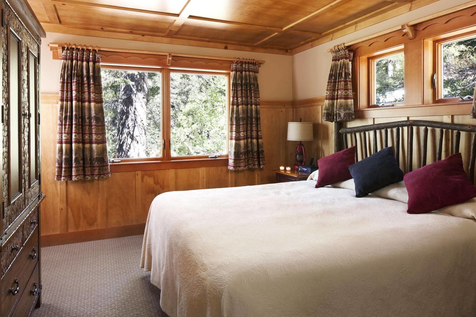 Tamarack Resort 3*